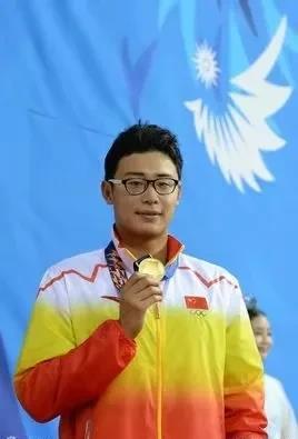 男子游泳冠军2021_男子游泳中国世界冠军是谁_游泳男子冠军世界中国是谁