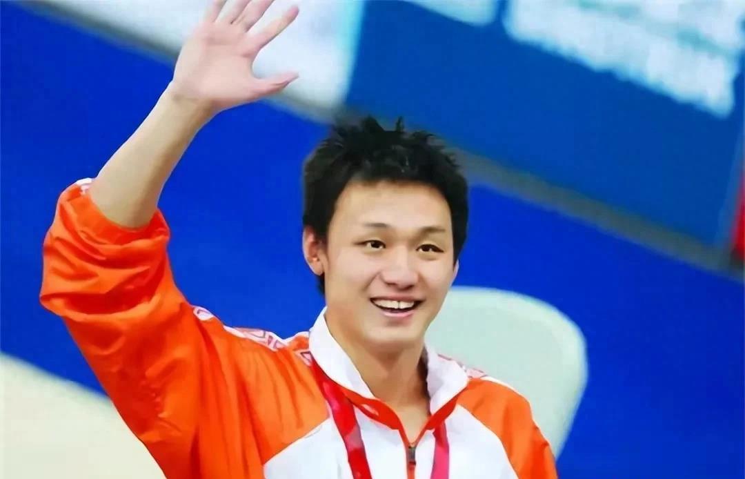 游泳男子冠军世界中国是谁_男子游泳中国世界冠军是谁_男子游泳冠军2021